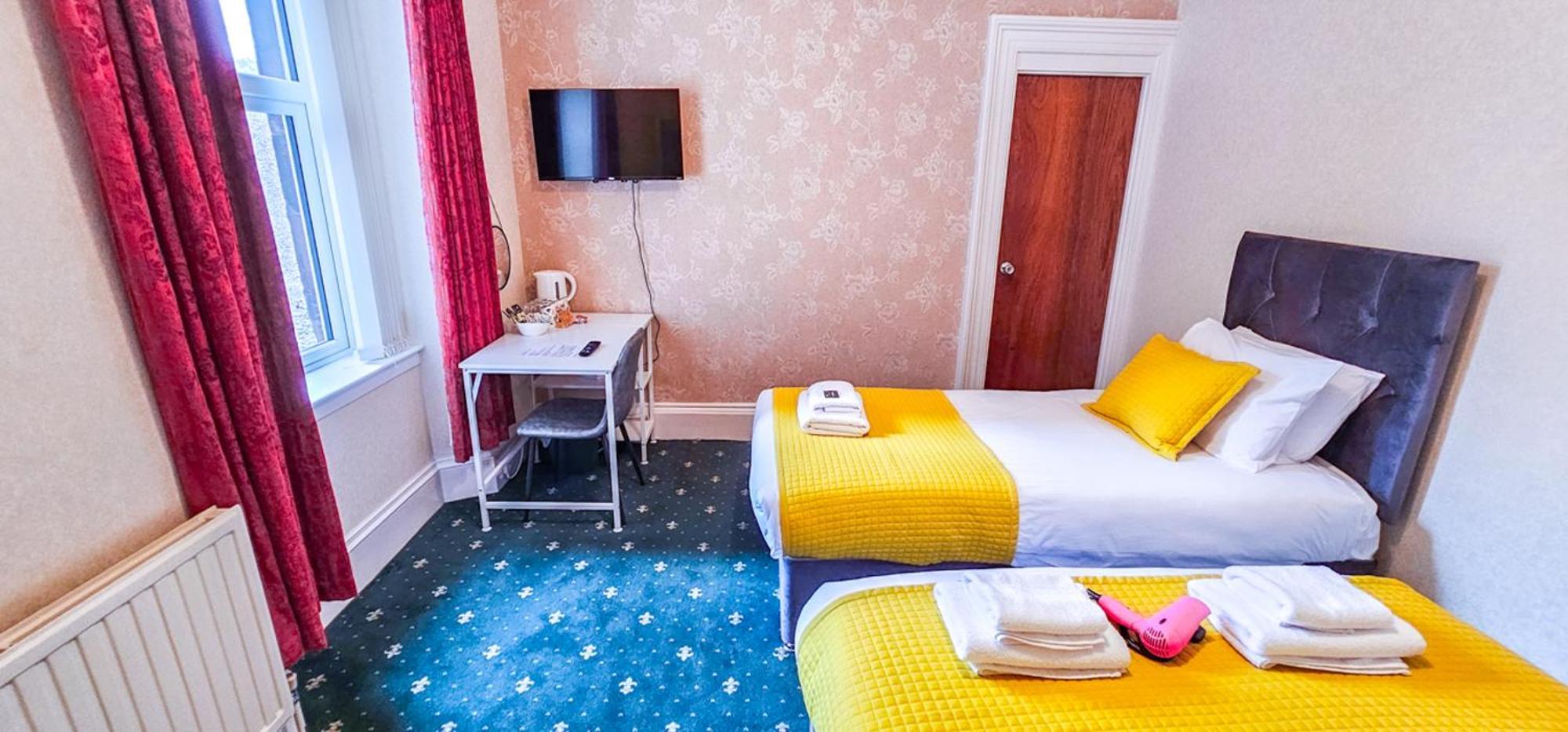 Mystayinn Abermar Guest House Inverness Bagian luar foto