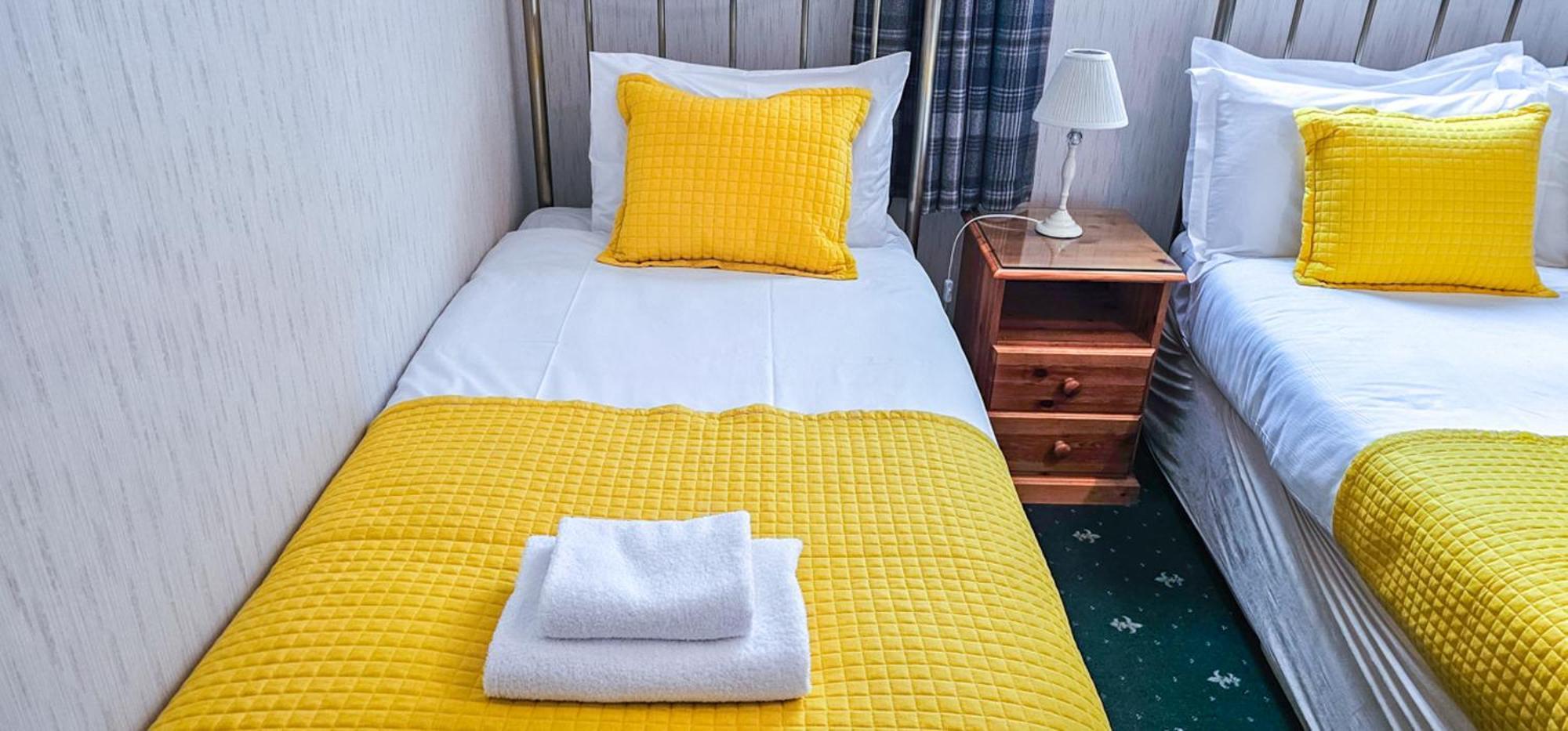 Mystayinn Abermar Guest House Inverness Bagian luar foto