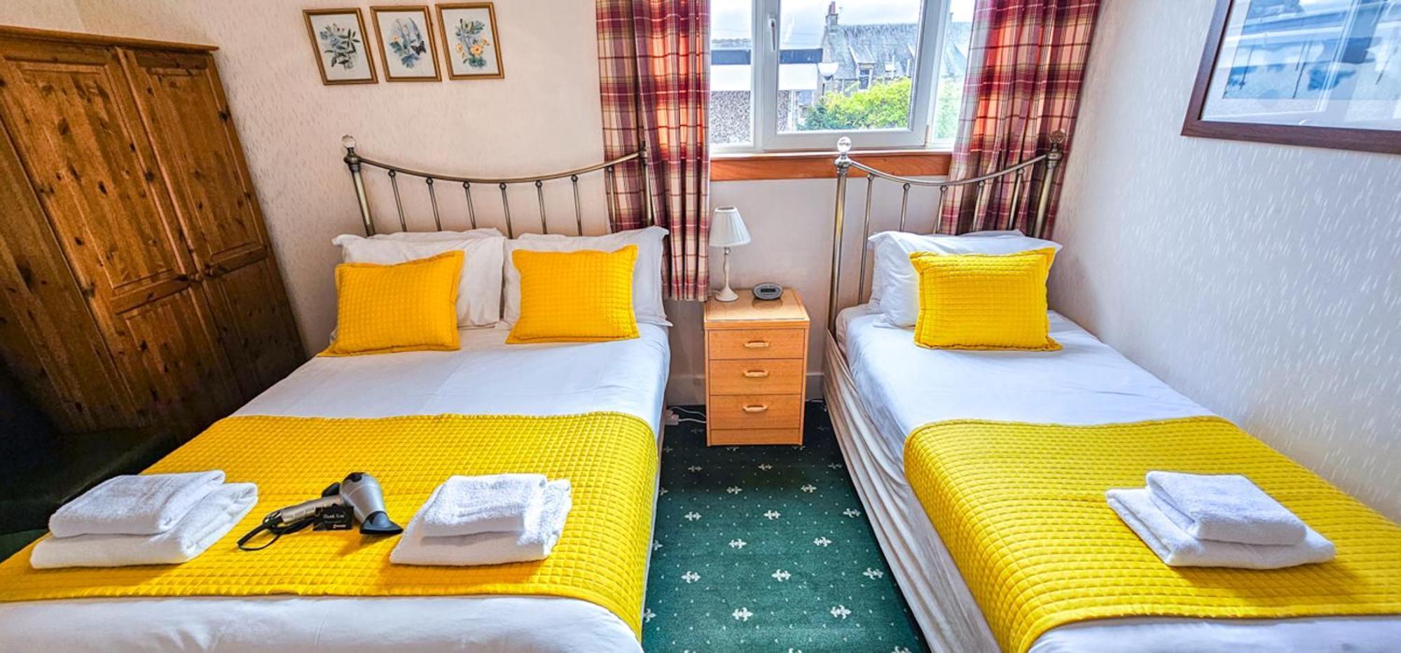Mystayinn Abermar Guest House Inverness Bagian luar foto
